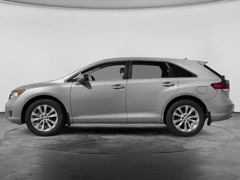 Used 2013 Toyota Venza LE AWD/4WD image 4