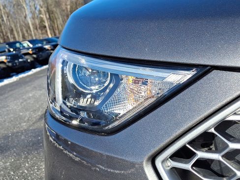 Certified 2023 Ford Edge SEL w/ Convenience Package image 9