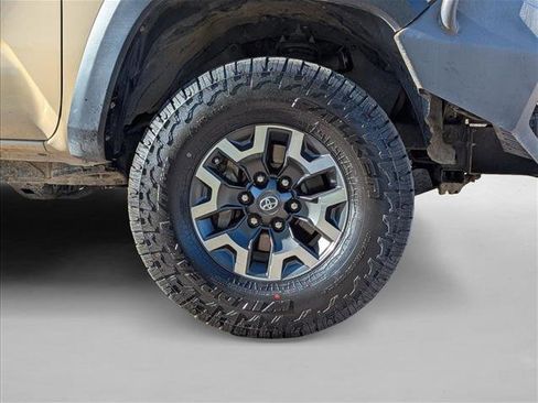 Used 2019 Toyota Tacoma TRD Off-Road AWD/4WD image 21
