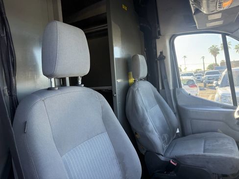 Used 2019 Ford Transit 250 148 High Roof Extended image 20