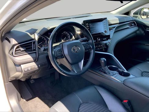 Used 2022 Toyota Camry SE w/ Carpet Mat Package (TMS) FWD image 17