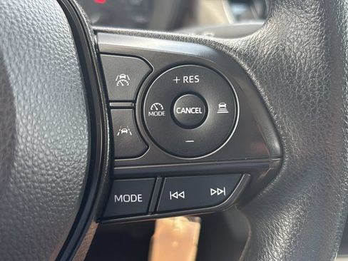 Used 2024 Toyota Corolla LE FWD image 21