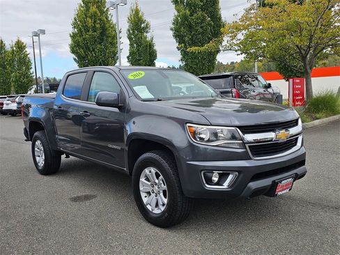 Used 2016 Chevrolet Colorado LT w/ LT Convenience Package image 3