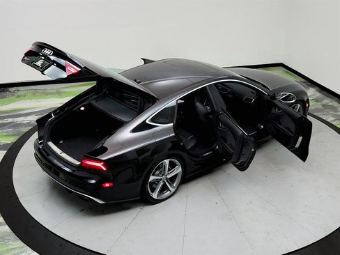 Used 2018 Audi RS 7 Prestige w/ Driver Assistance Package image 39