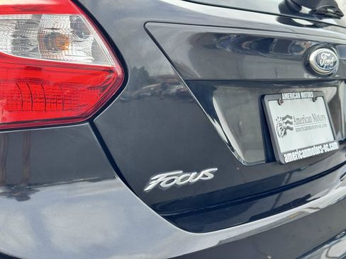 Used 2013 Ford Focus SE FWD image 16