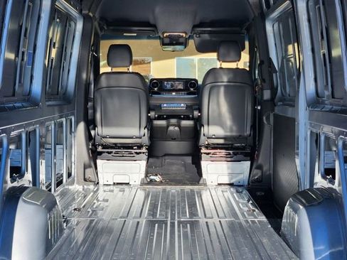 New 2025 Mercedes-Benz Sprinter 2500 image 12