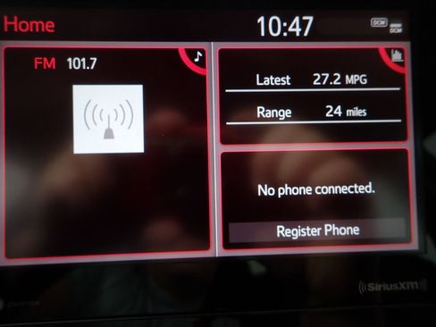 Used 2022 Toyota Camry SE FWD image 3