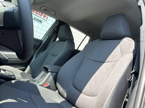Used 2026 Toyota Corolla Cross LE FWD image 10