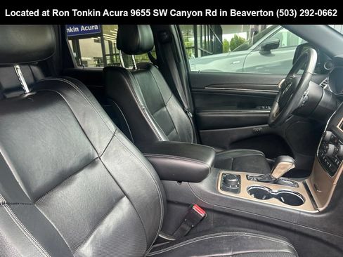 Used 2017 Jeep Grand Cherokee Limited w/ Luxury Group II AWD/4WD image 11
