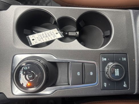 New 2025 Ford Bronco Sport Outer Banks w/ Sasquatch Outer Banks Package image 27