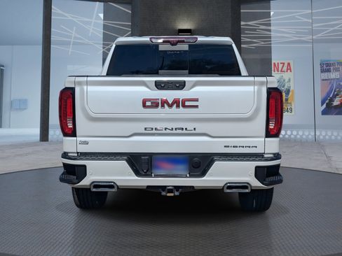 Used 2023 GMC Sierra 1500 Denali w/ Denali Reserve Package image 5