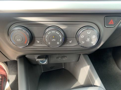 New 2026 Chevrolet Trax RS image 19