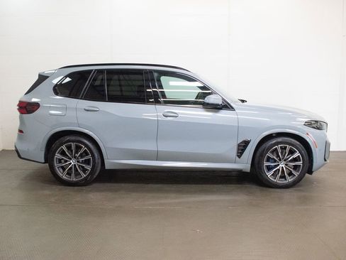 Certified 2026 BMW X5 xDrive40i w/ M Sport Package image 3