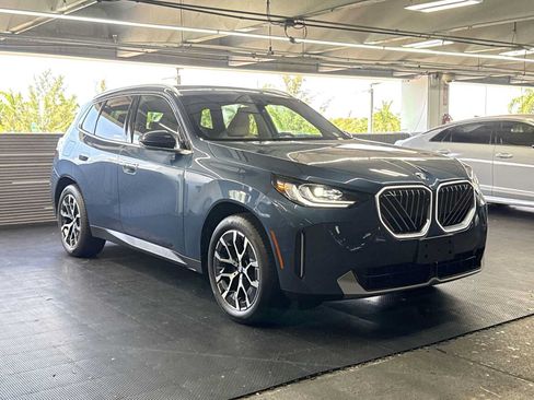 Used 2026 BMW X3 xDrive30i w/ Premium Package AWD/4WD image 2