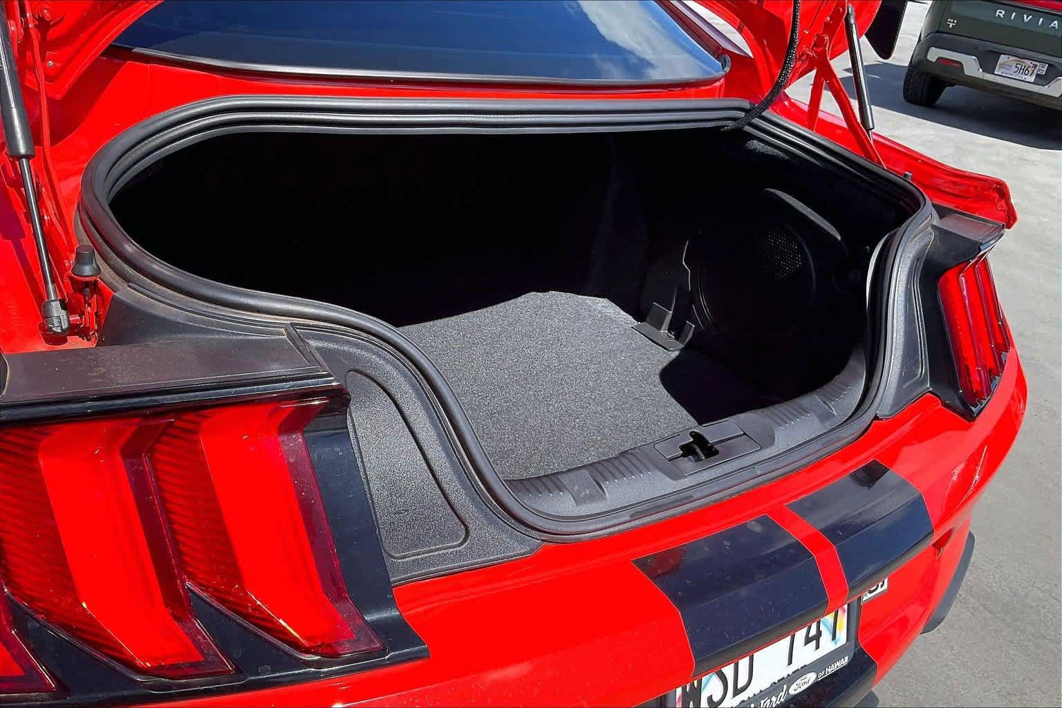 Used 2022 Ford Mustang Shelby GT500 w/ Carbon Fiber Track Pack RWD image 17