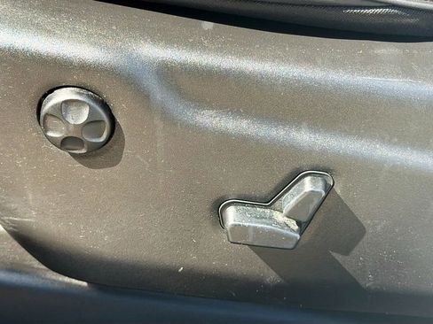 Used 2014 Jeep Grand Cherokee Overland w/ Advanced Technology Group image 26