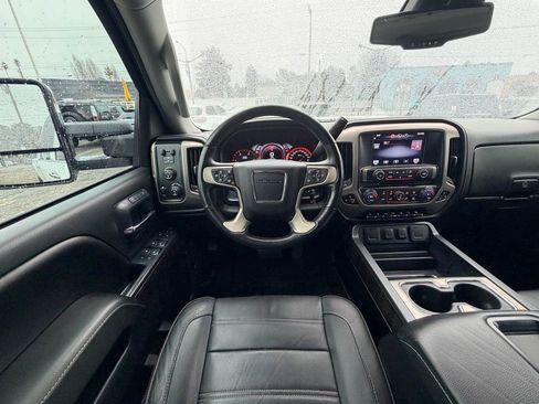 Used 2015 GMC Sierra 2500 Denali w/ Duramax Plus Package image 30