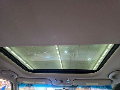 Used 2017 Kia Soul ! w/ Tech Package FWD image 38