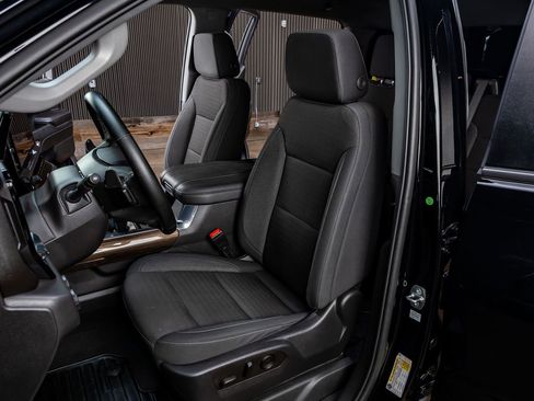 Used 2023 Chevrolet Silverado 1500 LT AWD/4WD image 29
