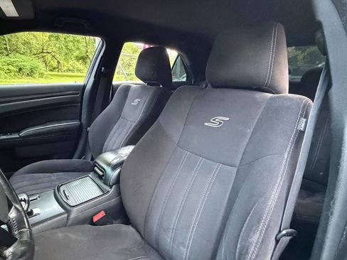 Used 2012 Chrysler 300 S RWD image 26