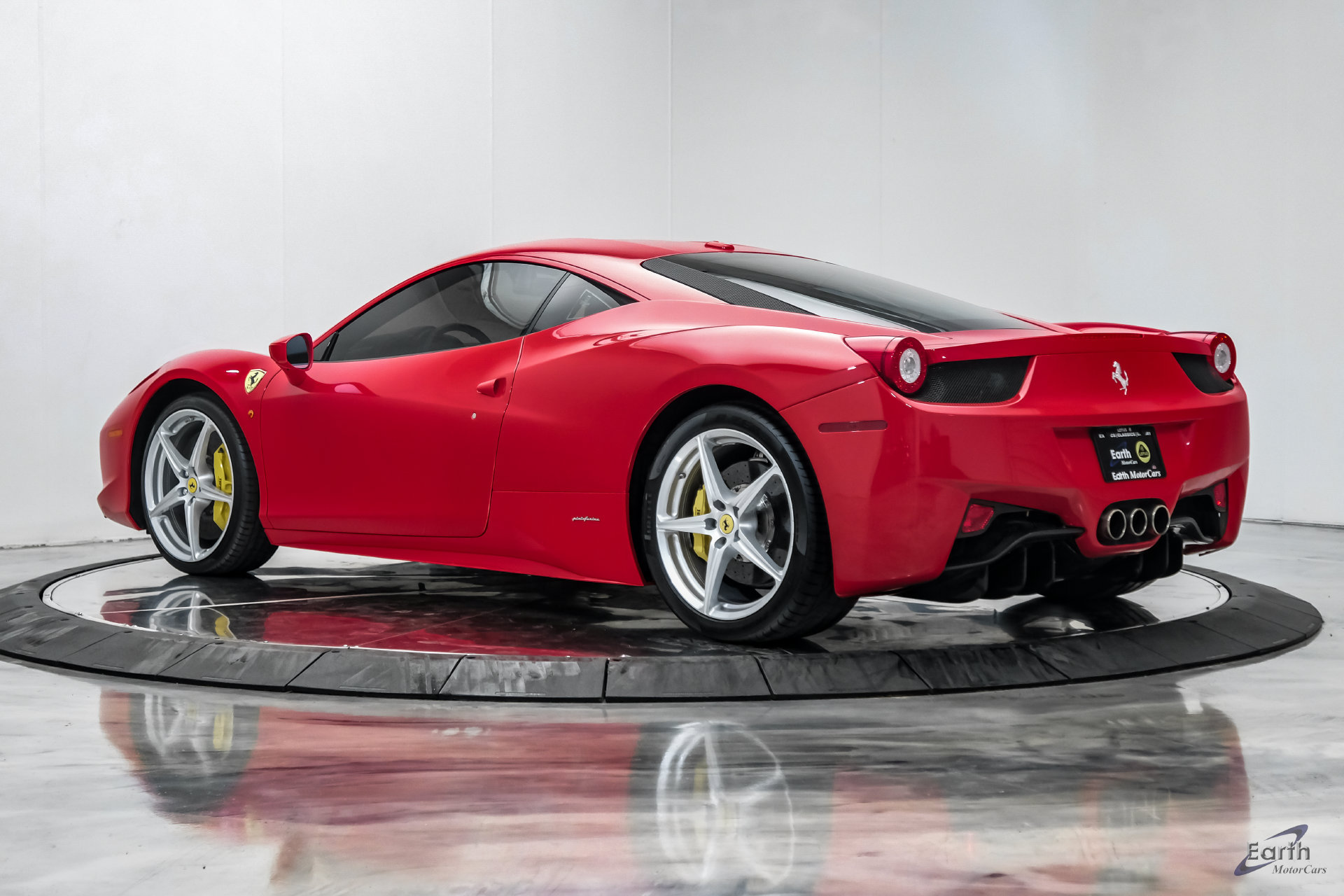 Used 2014 Ferrari 458 Italia Coupe RWD image 12