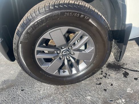 Certified 2025 Nissan Frontier SV w/ SV Convenience Package image 25