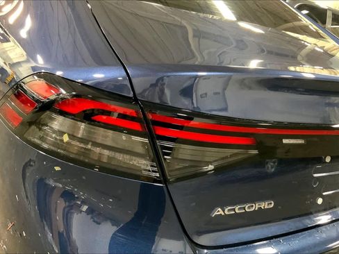 Used 2025 Honda Accord SE image 29