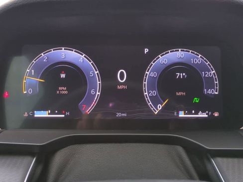 New 2025 Jeep Grand Cherokee Laredo w/ Luxury Tech Group I RWD image 33