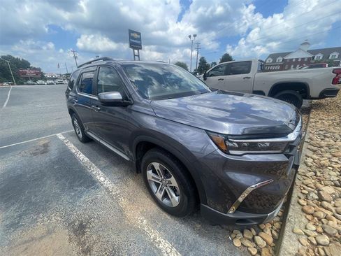 Used 2023 Honda Pilot EX-L image 8