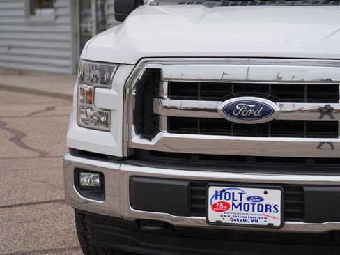 Used 2017 Ford F150 XLT image 11