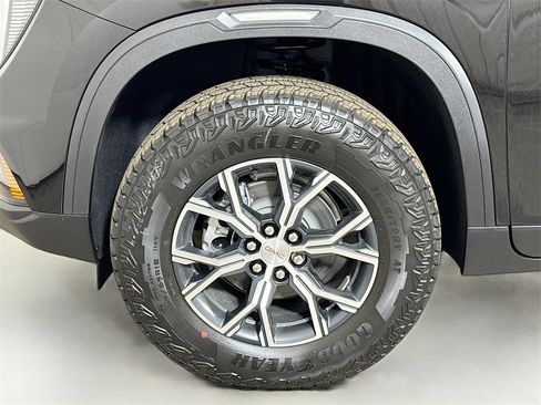 New 2026 GMC Acadia AT4 w/ Luxury Package image 19