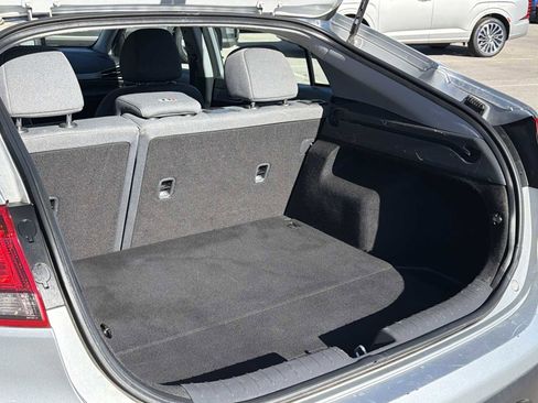 Certified 2022 Hyundai Ioniq SE image 13