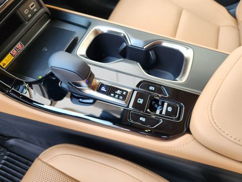 Certified 2025 Lexus NX 250 FWD w/ Accessory Package (2T) image 19