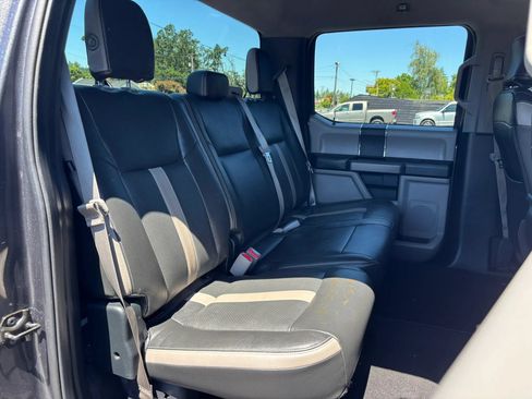 Used 2017 Ford F150 XLT AWD/4WD image 23