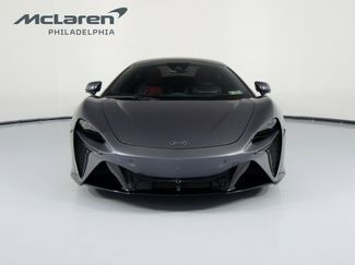 Used 2023 McLaren Artura video 2