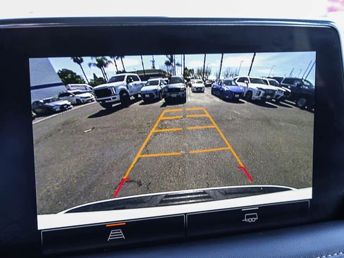 Used 2024 GMC Yukon XL SLT image 28