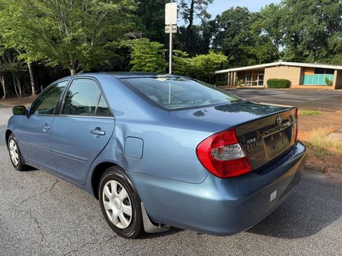 Used 2002 Toyota Camry LE FWD image 18