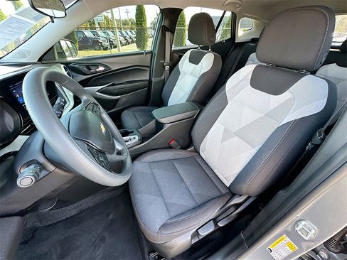 Certified 2024 Chevrolet Trax LS w/ LS Convenience Package image 19