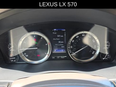 Used 2021 Lexus LX 570 4WD w/ Luxury Package image 31