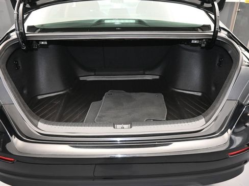 Used 2024 Honda Accord EX image 38