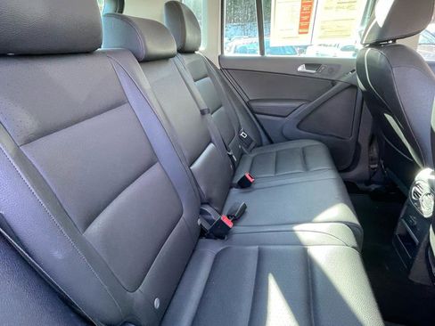 Used 2016 Volkswagen Tiguan SE image 26