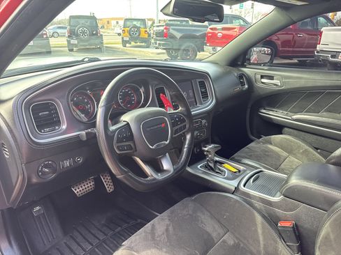 Used 2020 Dodge Charger Scat Pack image 18