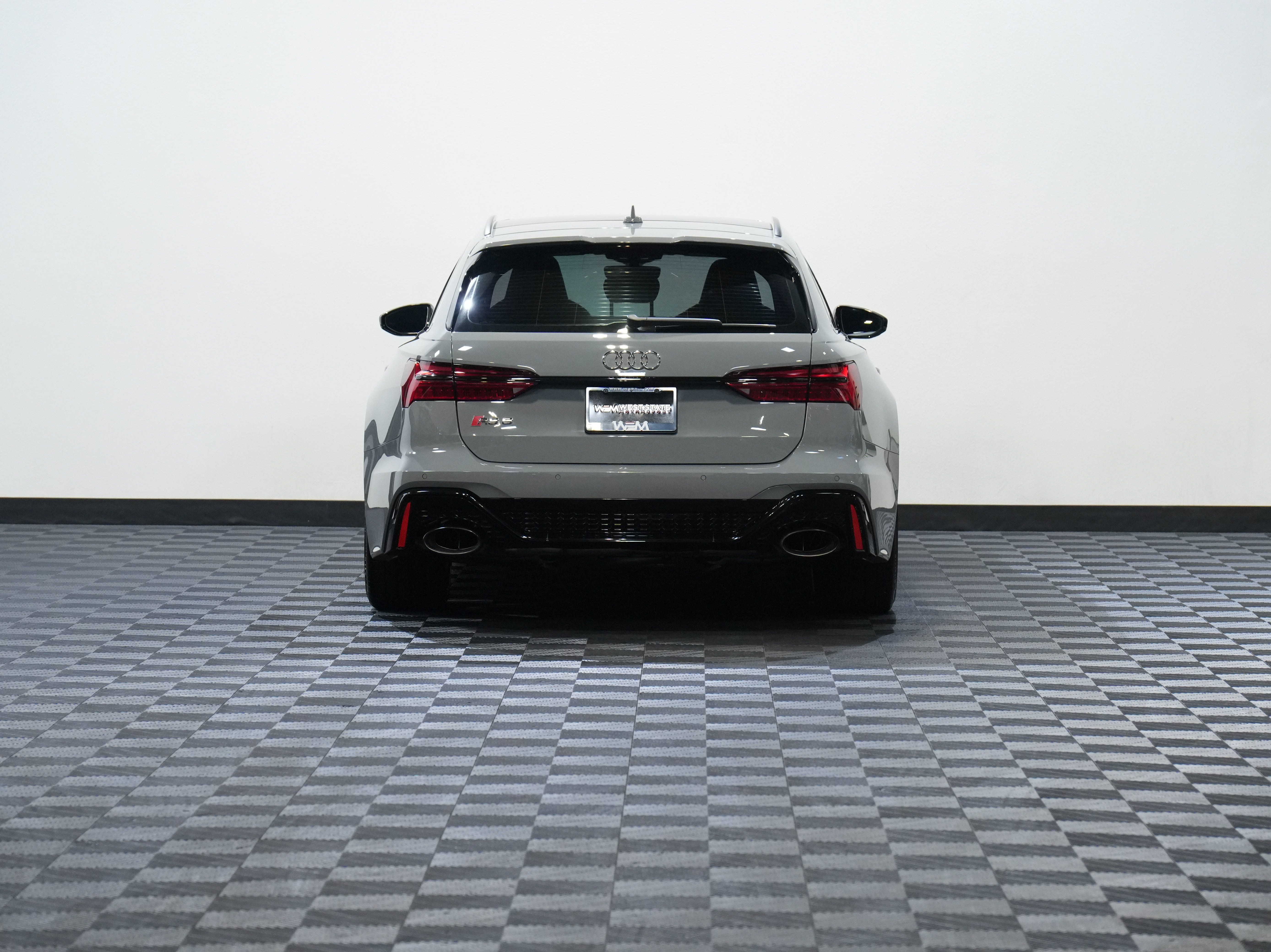 Used 2022 Audi RS 6 AWD/4WD image 7
