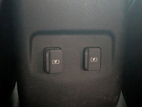 Used 2022 Nissan Kicks SV image 15