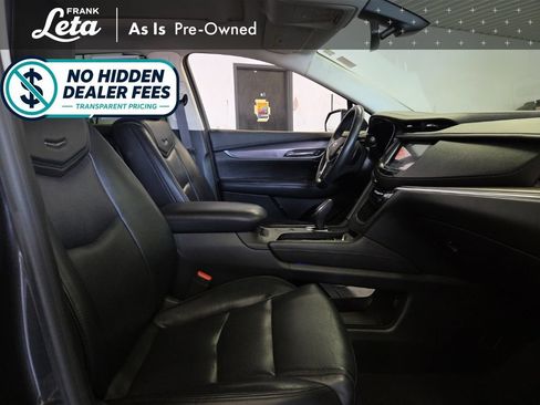 Used 2017 Cadillac XT5 Luxury FWD image 22