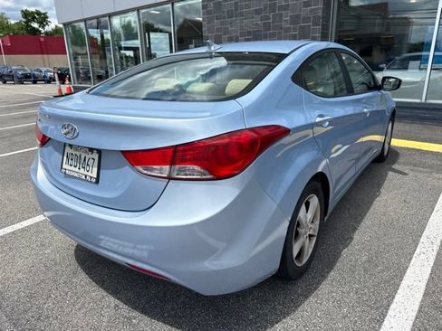 Used 2013 Hyundai Elantra GLS w/ Preferred Pkg FWD image 3