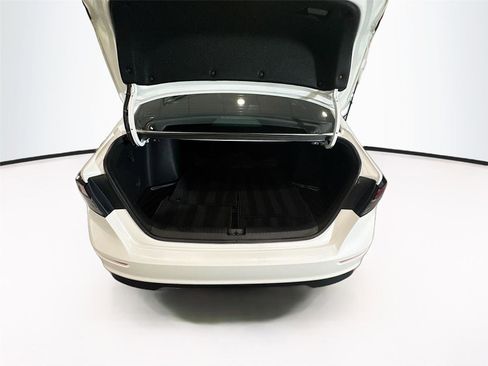 Used 2023 Honda Accord EX image 19