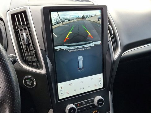 Used 2022 Ford Edge ST-Line image 15
