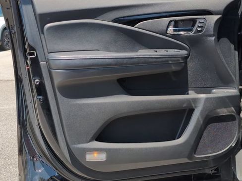 Used 2018 Honda Pilot Elite image 15