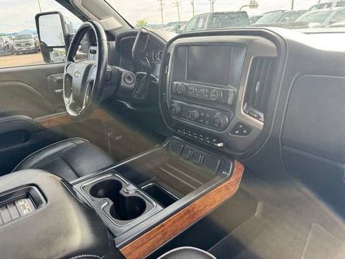 Certified 2018 Chevrolet Silverado 2500 High Country AWD/4WD image 29